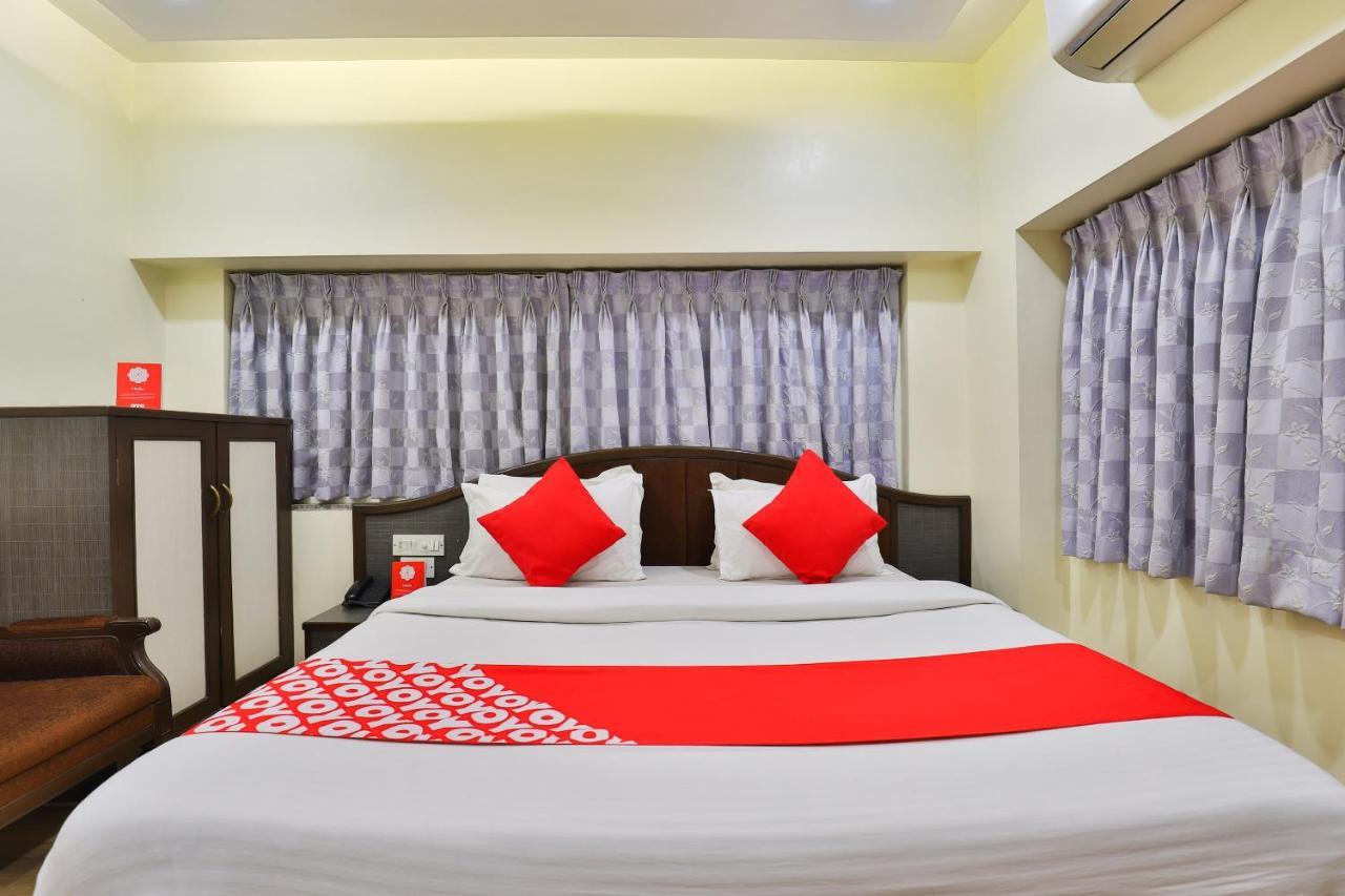 Oyo 17117 Hotel Rainbow วาโดดารา ภายนอก รูปภาพ